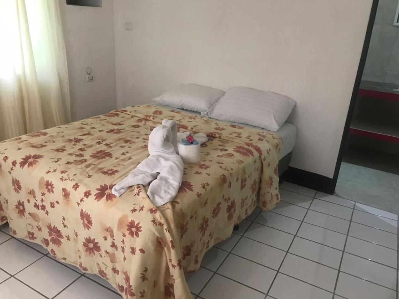 Cabinas Cafe Del Mar Hotel Manuel Antonio Eksteriør billede